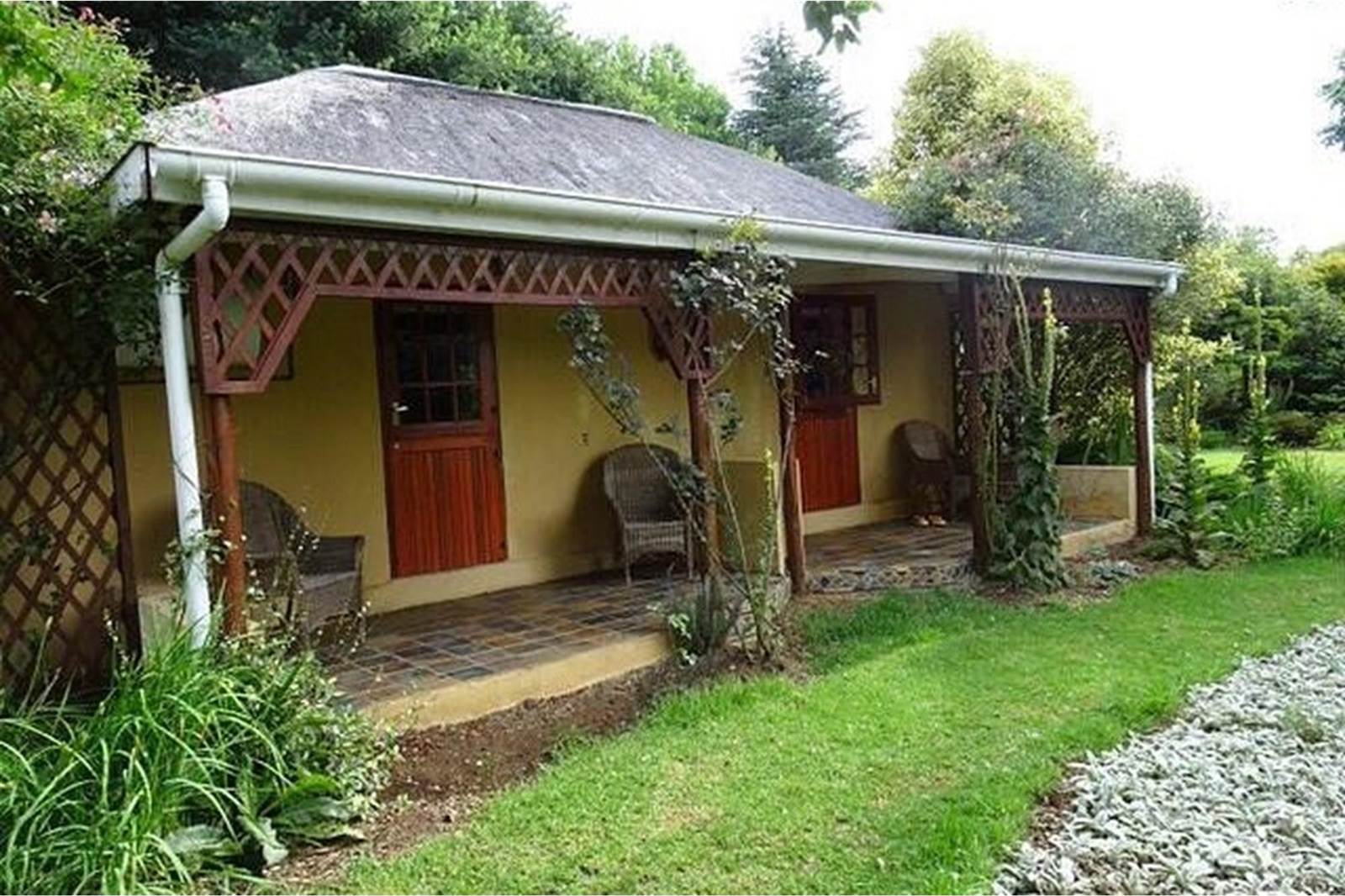 9 Bed House in Hogsback photo number 3