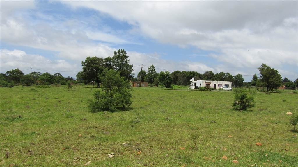 5857 m² Land available in Kruisfontein photo number 3