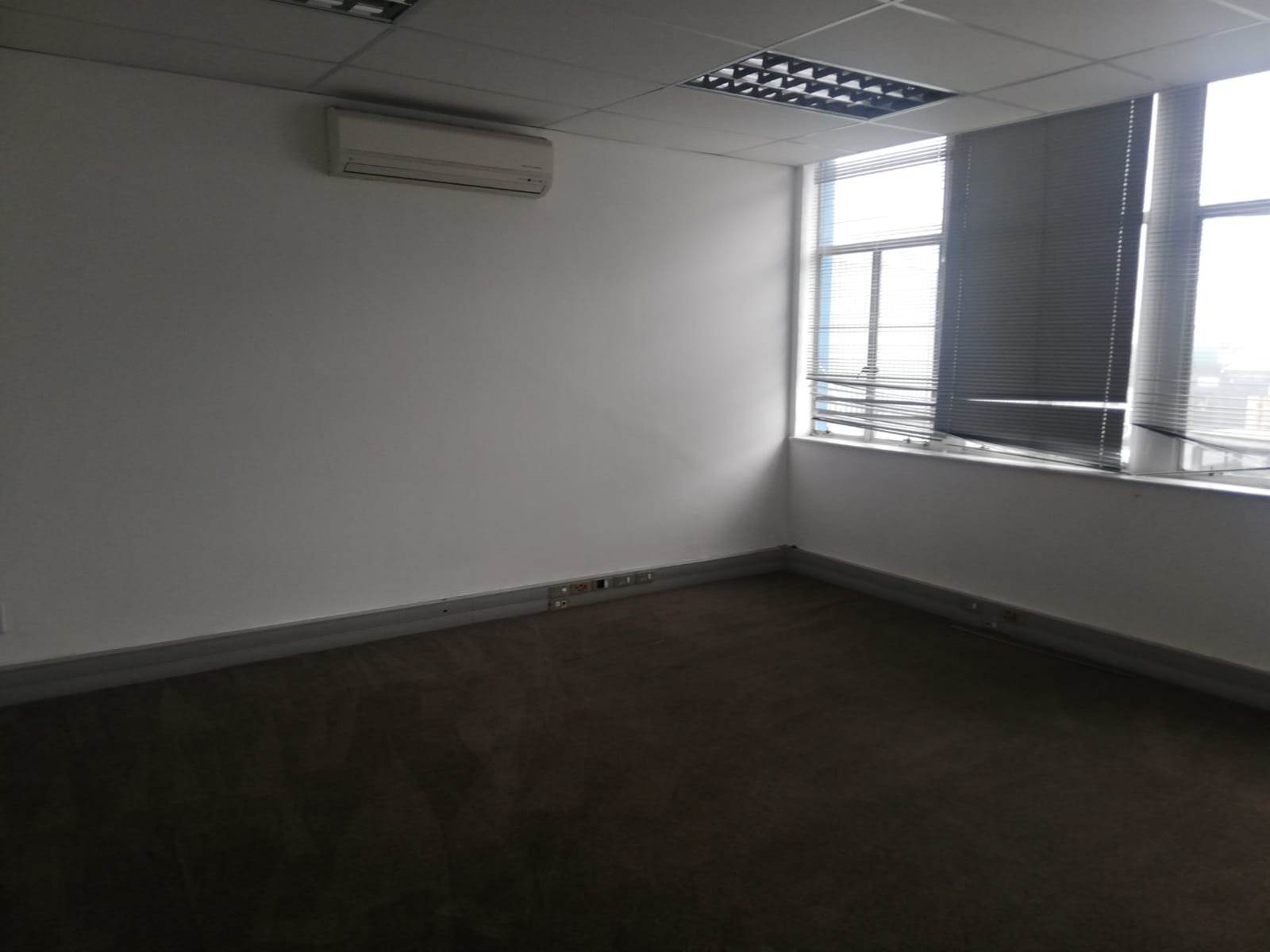 433  m² Office Space in Maitland photo number 17