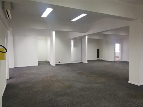 433  m² Office Space in Maitland