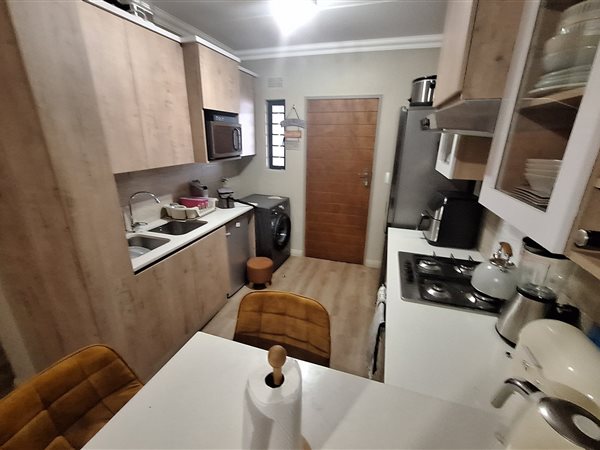 2 Bed Apartment