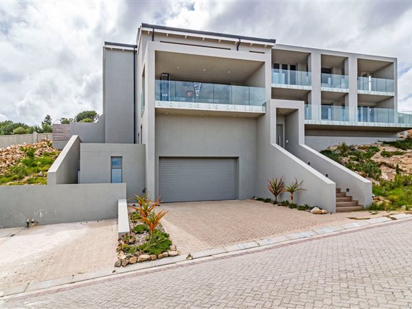 7 Bedroom House 7 Bedroom House