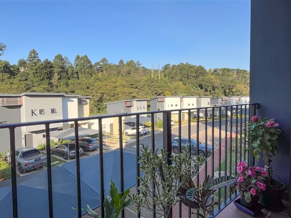 2 Bed Apartment in Waterfall