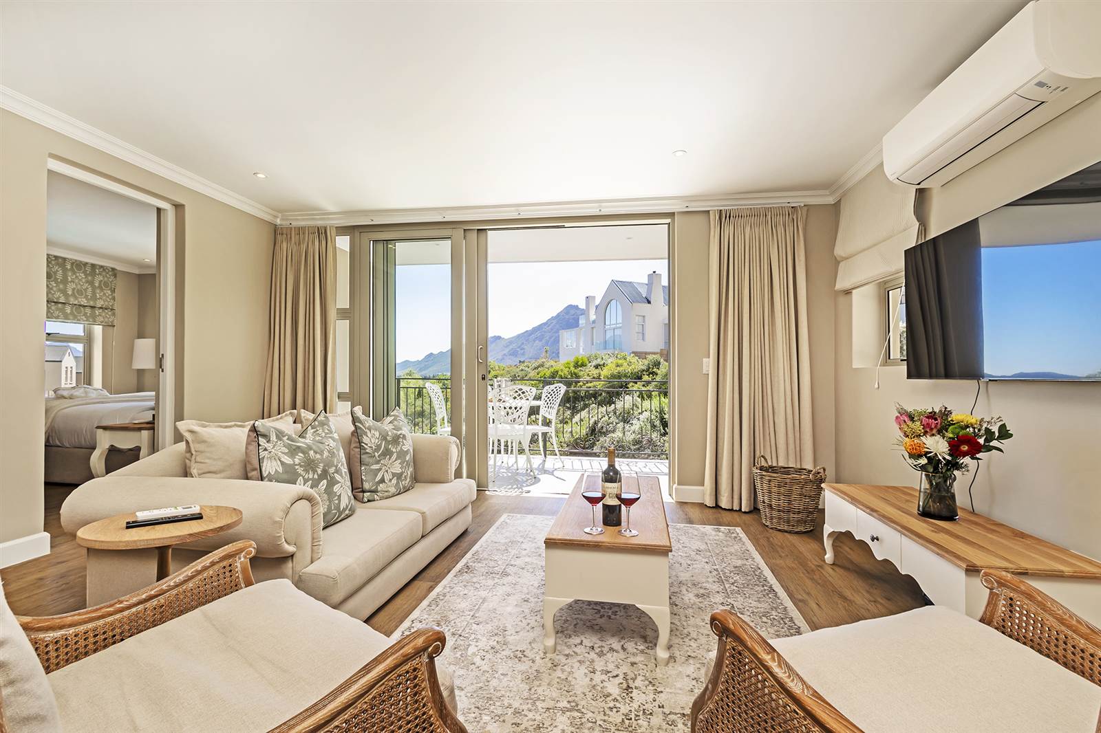 2 Bed House in Franschhoek photo number 5