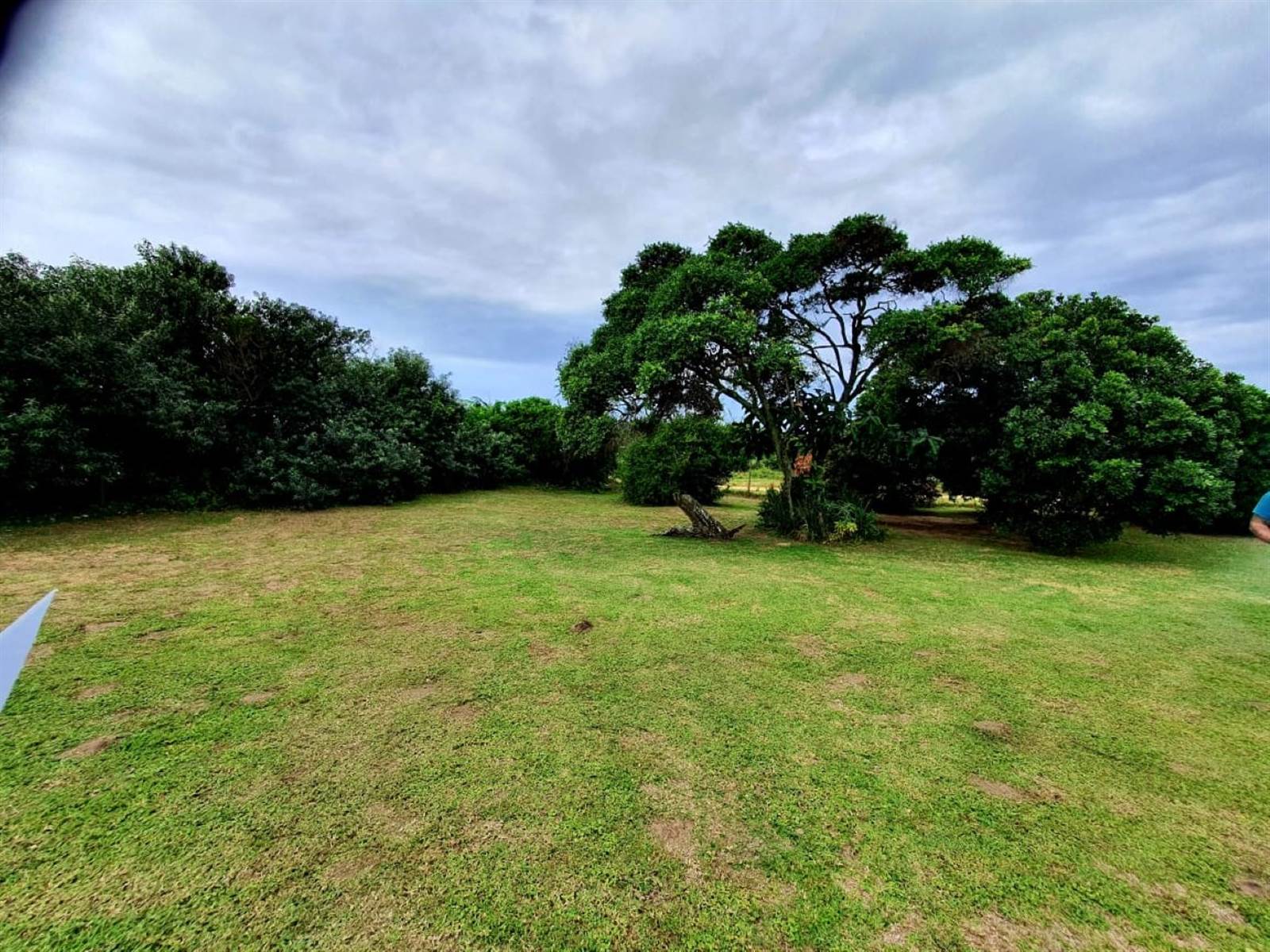 2023 m² Land available in Woodgrange photo number 2