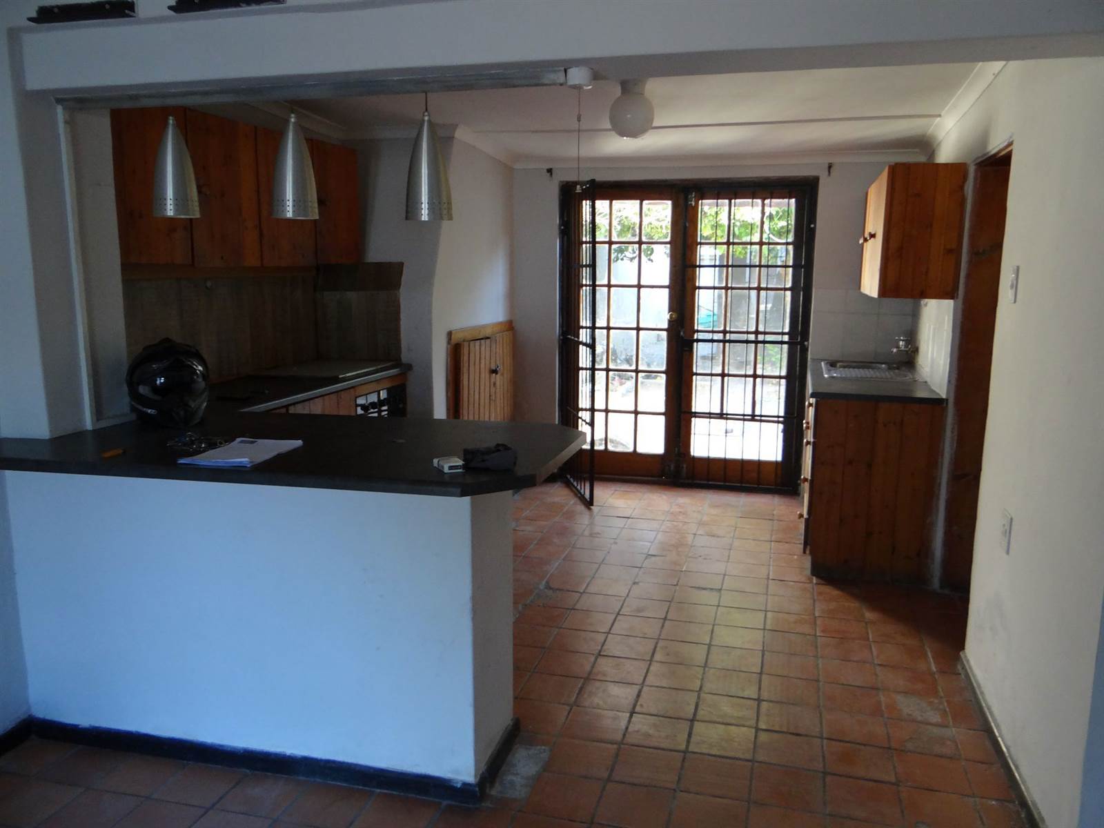 2 Bed House in Beaufort West photo number 9