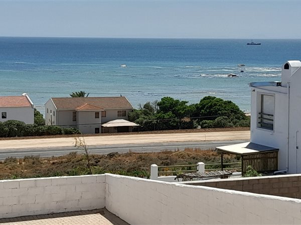 600 m² Land available in Sandy Point