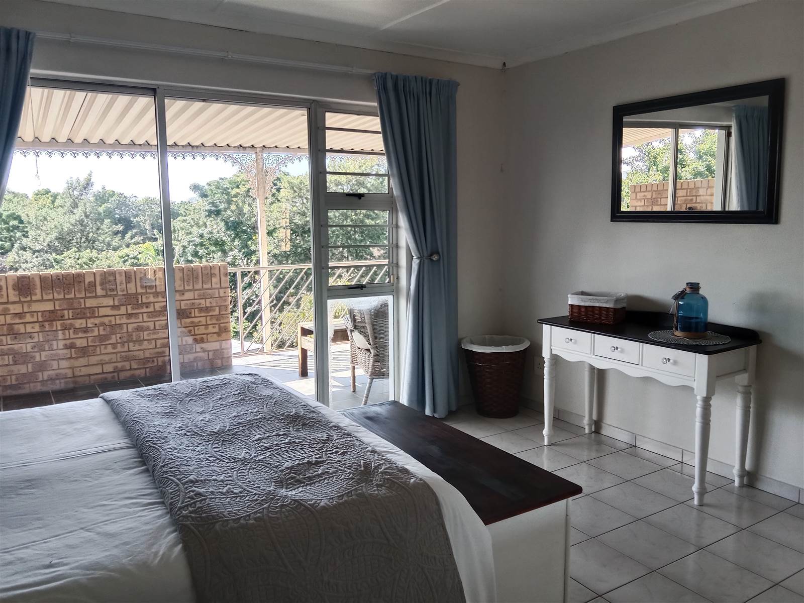 4 Bed Townhouse in Amanzimtoti photo number 20