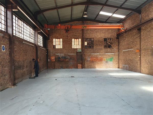 238  m² Industrial space