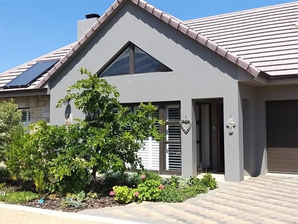 2 Bedroom Townhouse 2 Bedroom Townhouse