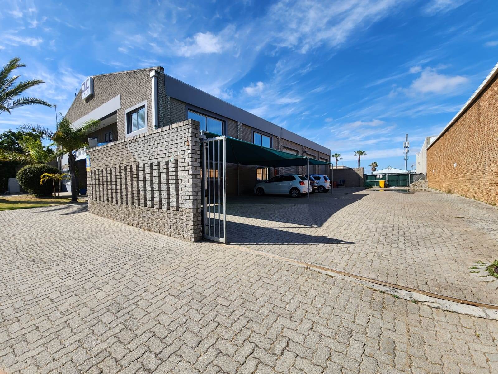 800  m² Industrial space in Killarney Gardens photo number 1