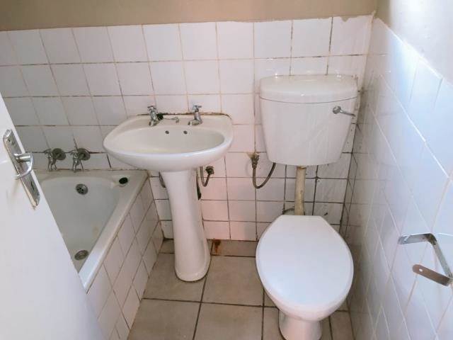 2 Bed Duplex in Polokwane Central photo number 11