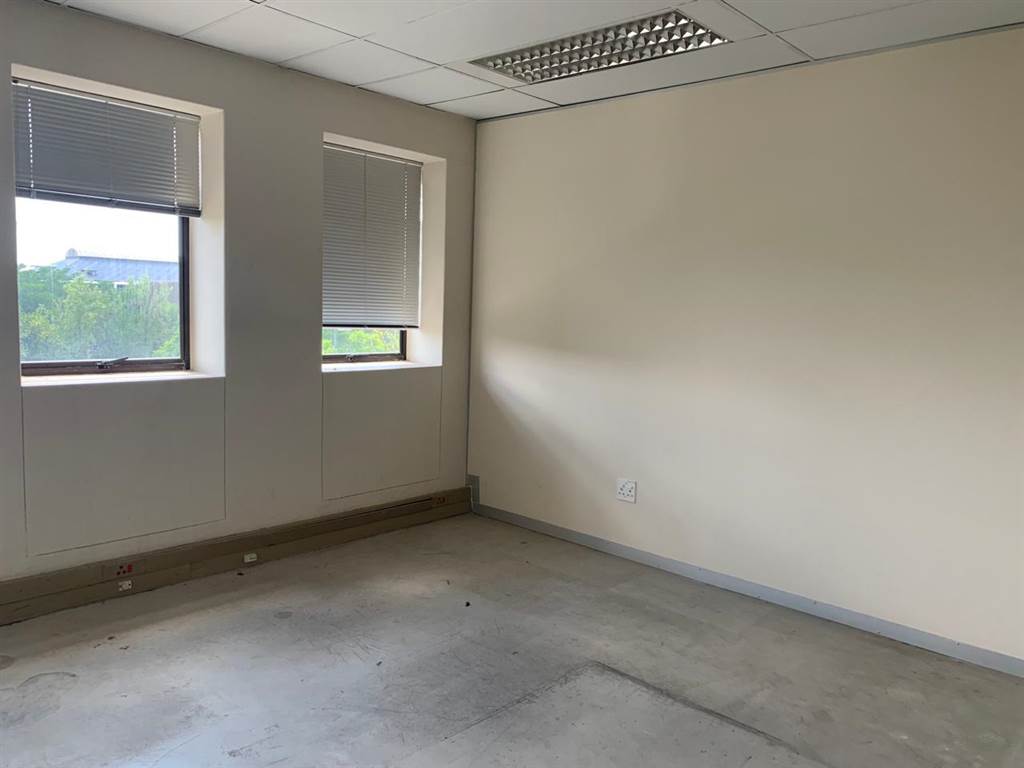 24  m² Commercial space in Rivonia photo number 9