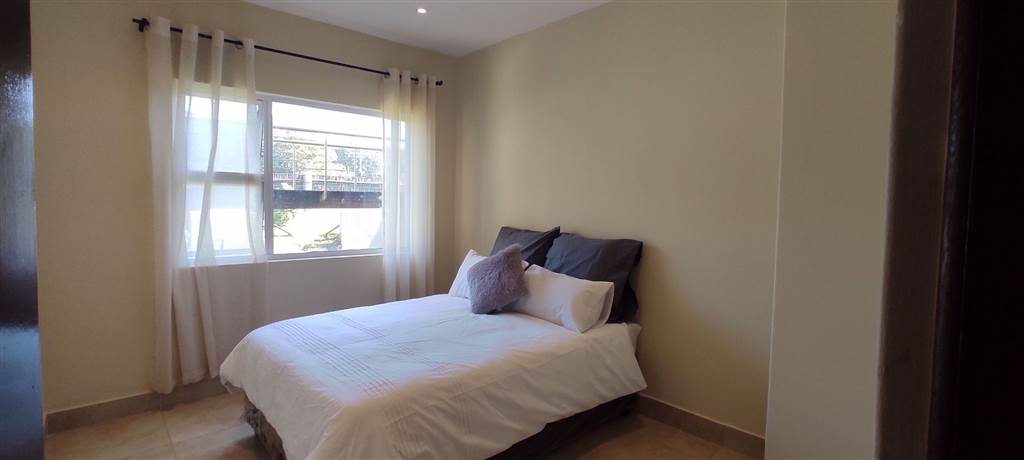 3 Bed Apartment in Shelly Beach photo number 13
