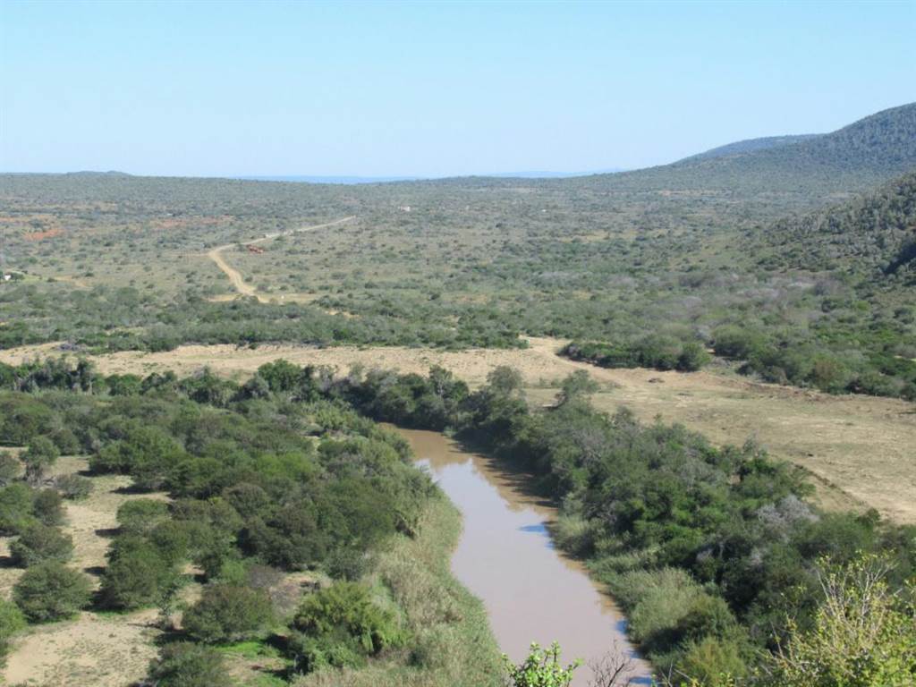 298 ha Farm in Grahamstown Central photo number 7