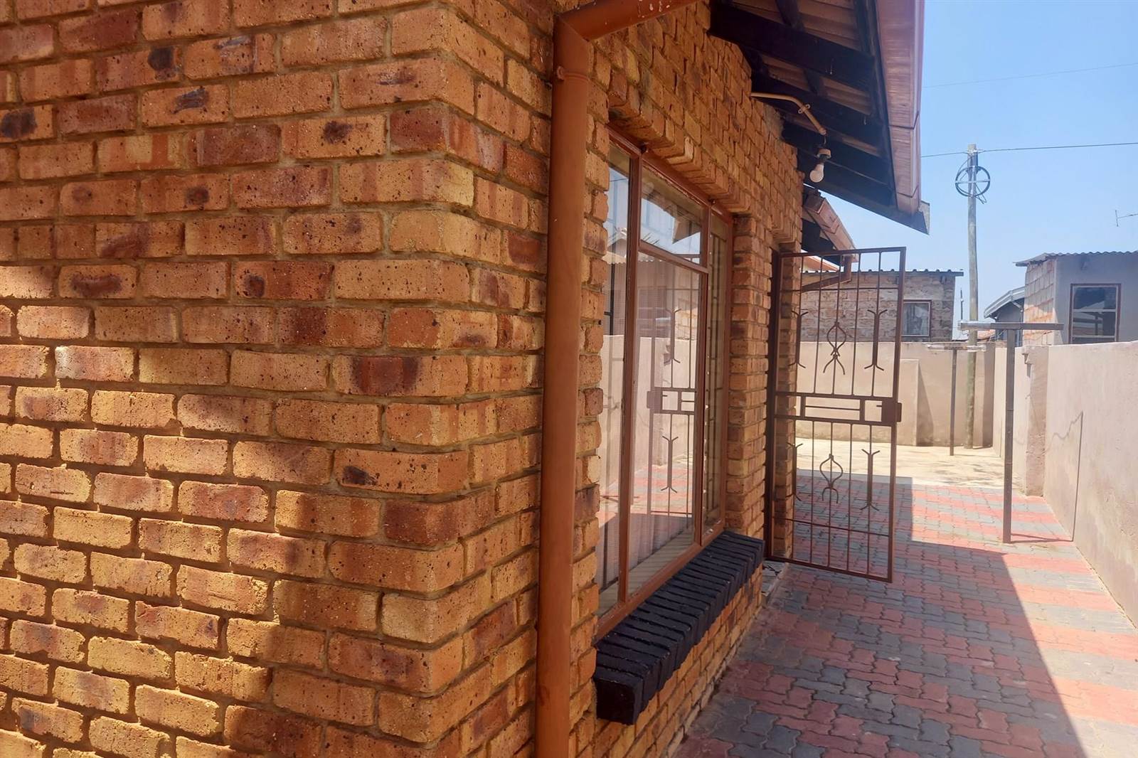 2 Bed House in Bronkhorstspruit photo number 19