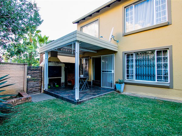 2 Bed Townhouse in Willow Park Manor