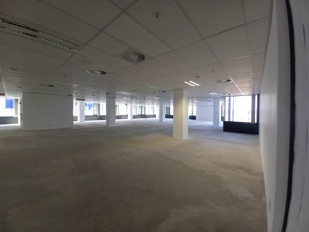 587  m² Office Space in Menlyn photo number 7