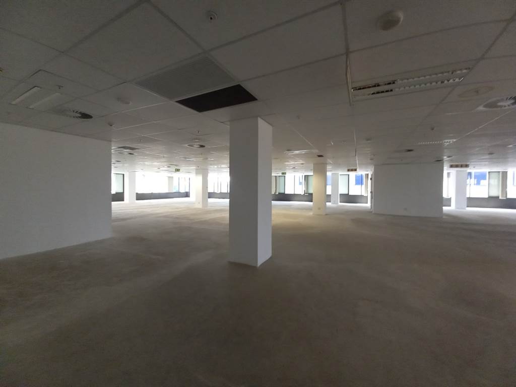587  m² Office Space in Menlyn photo number 6