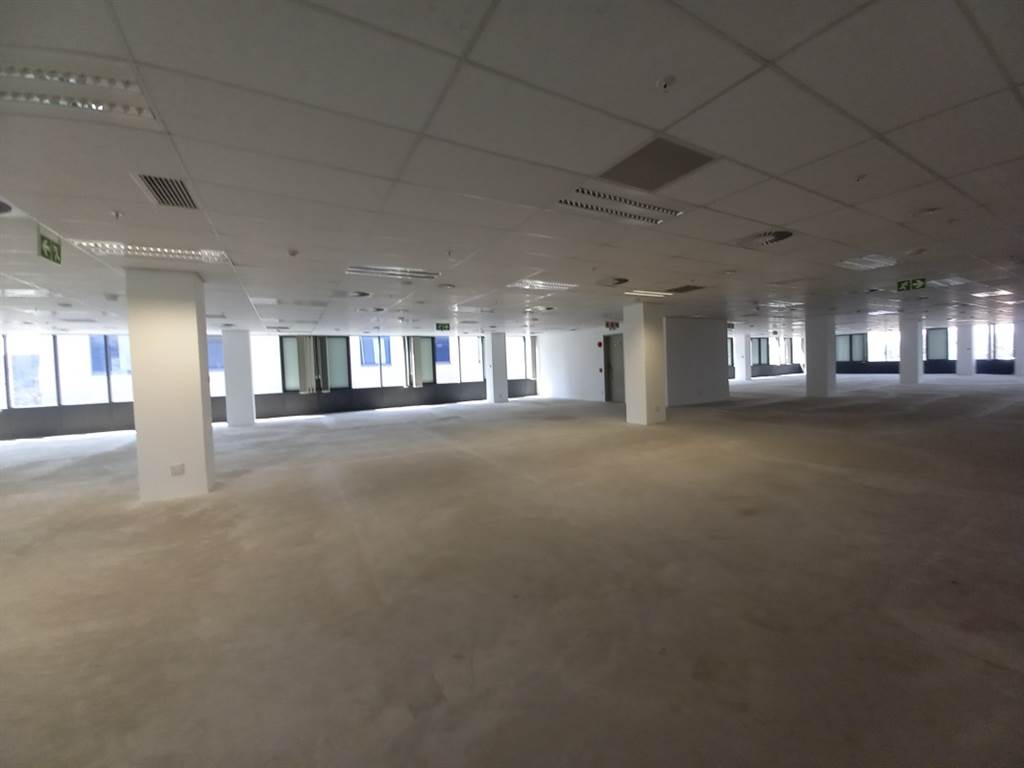 587  m² Office Space in Menlyn photo number 17