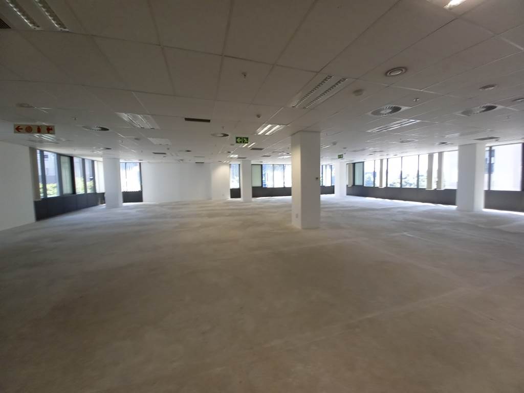 587  m² Office Space in Menlyn photo number 13
