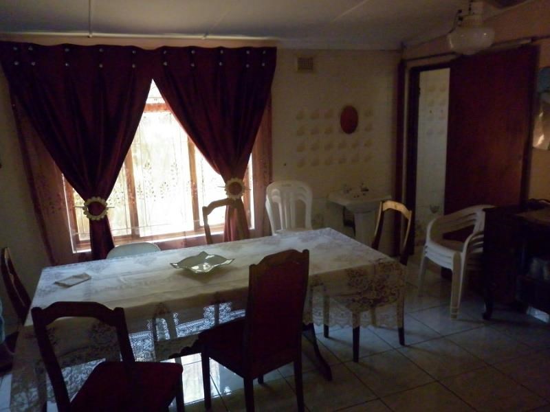 4 Bed House in Umzinto photo number 5