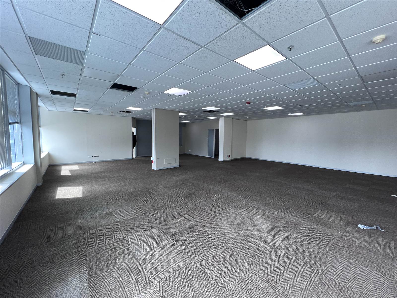 1718  m² Commercial space in Cape Town City Centre photo number 8