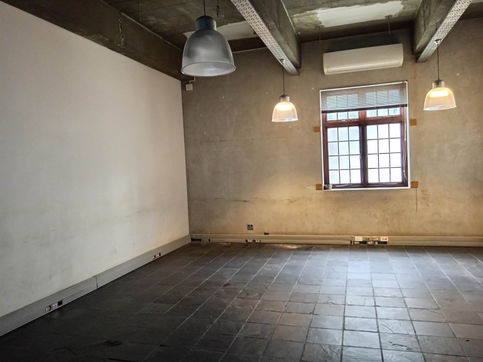 257  m² Office Space in Woodstock photo number 12
