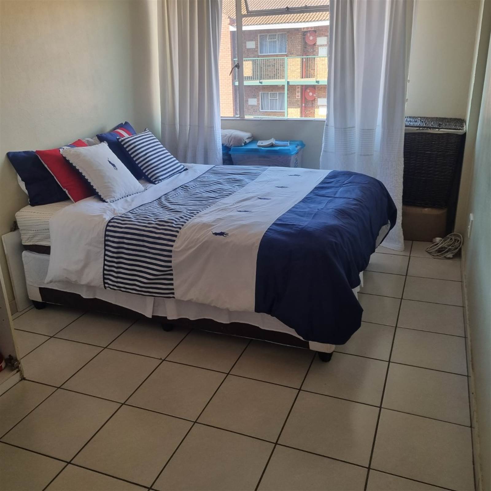 1 Bed Apartment in Die Hoewes photo number 8