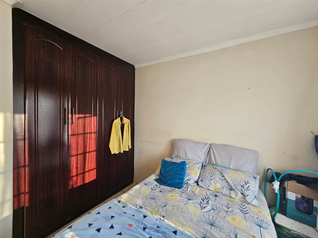 2 Bed Apartment in Annadale photo number 5