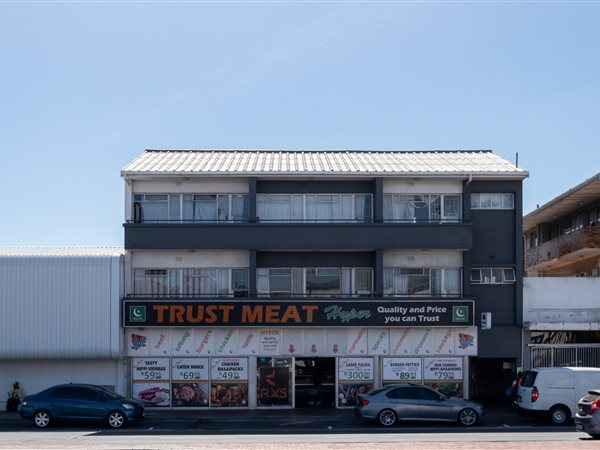 425  m² Commercial space in Avondale