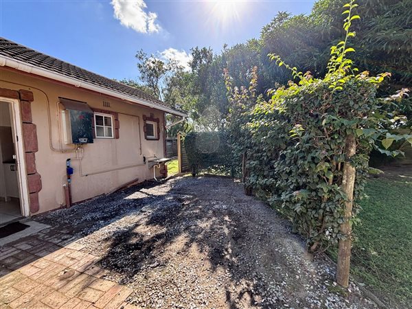 1 Bedroom Flat 1 Bedroom Flat