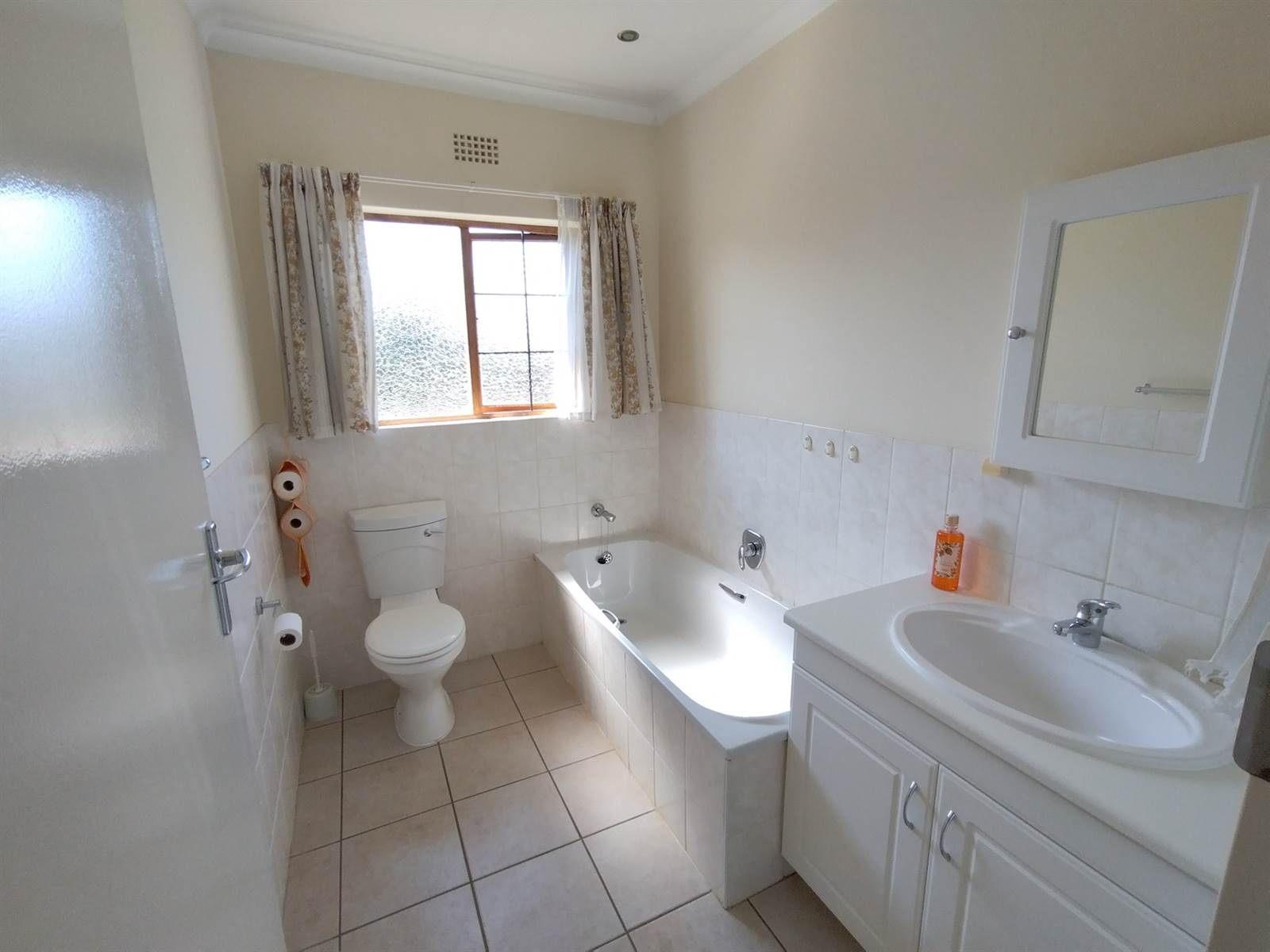 2 Bed Townhouse in Amber Valley photo number 21