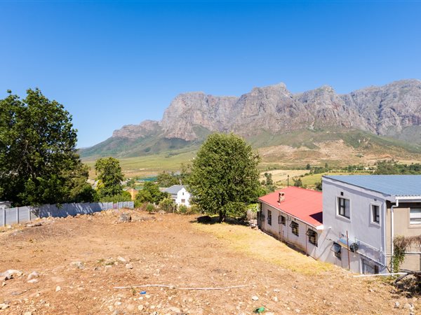 1 441 m² Land