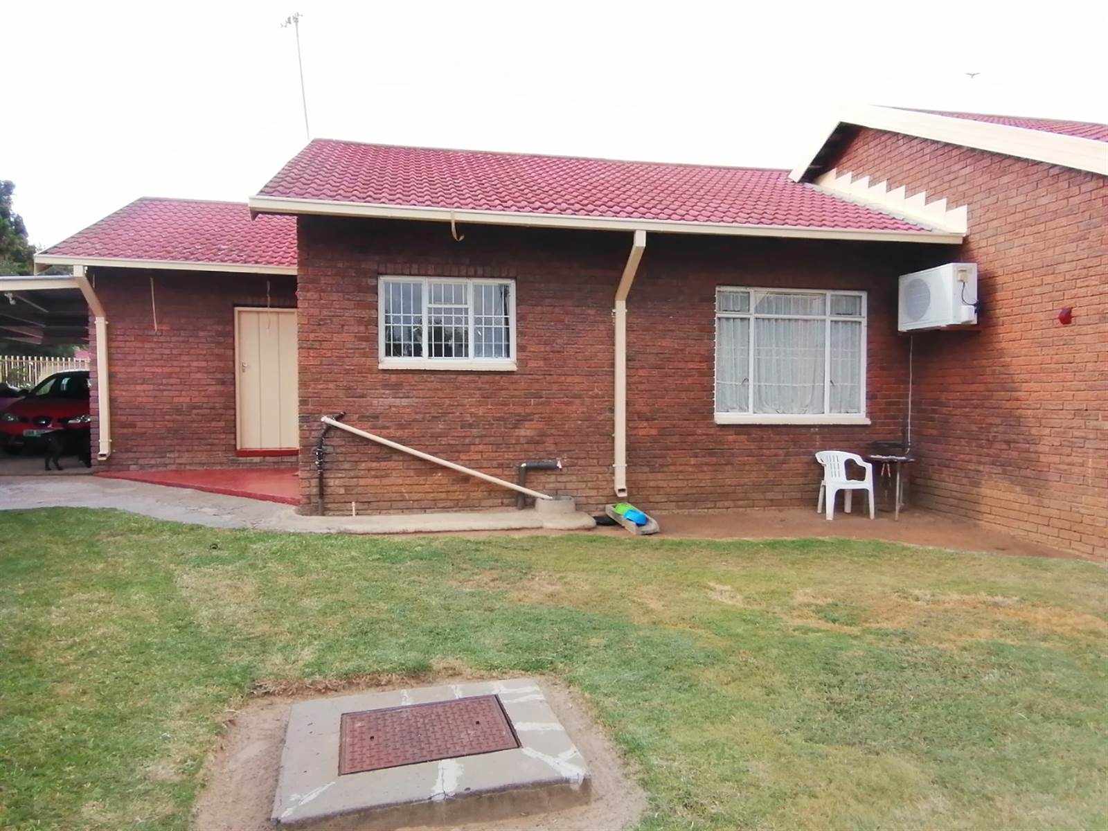 3 Bed House in Uitsig photo number 7