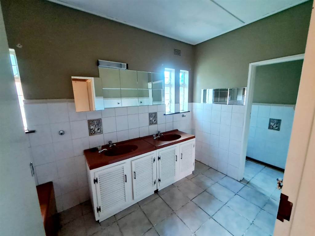 5 Bed House in Olifantshoek photo number 29