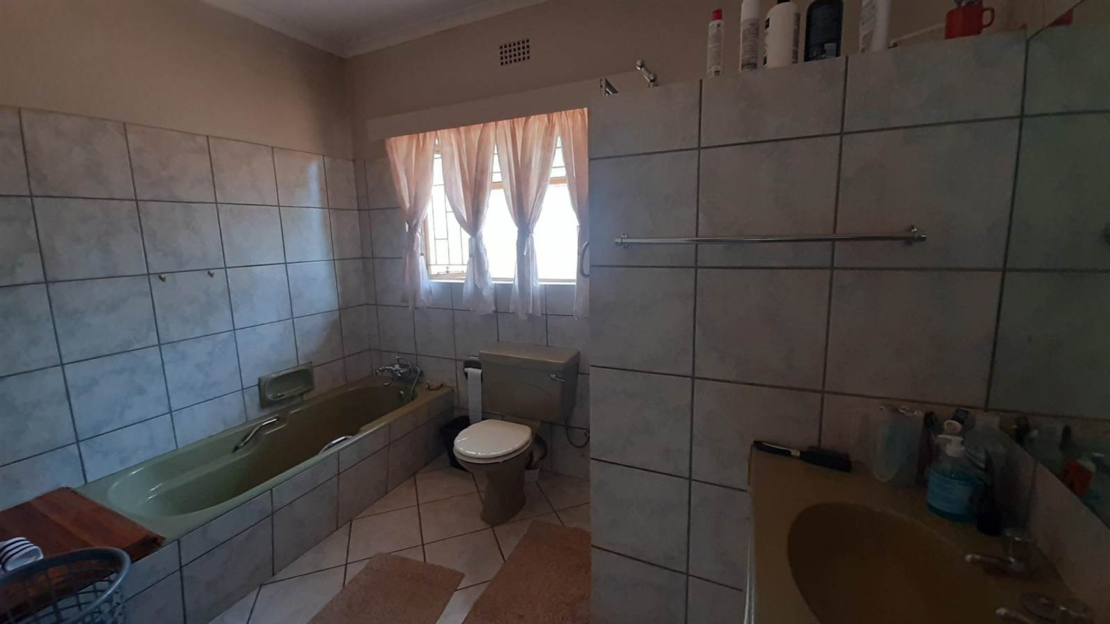 5 Bed House in Mookgophong (Naboomspruit) photo number 15