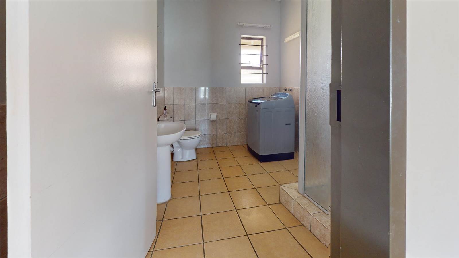 2 Bed Apartment in Potchefstroom Central photo number 15