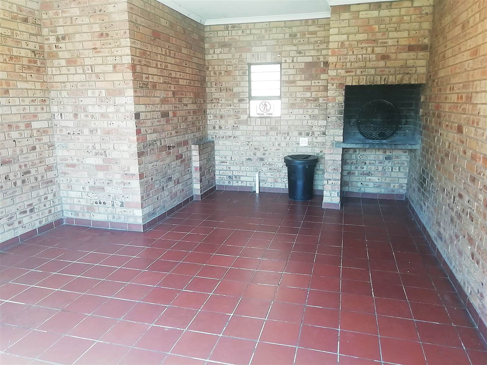 2 Bed Apartment in Potchefstroom Central photo number 17