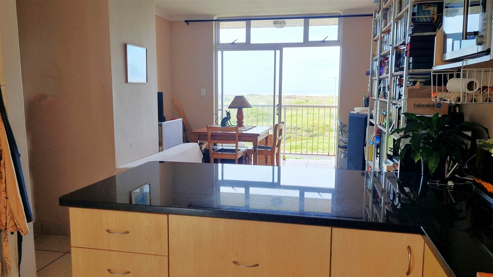 2 Bed Apartment in Muizenberg photo number 2