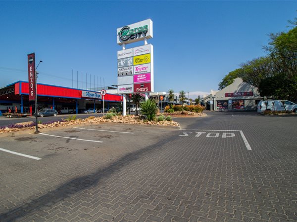 620  m² Retail Space