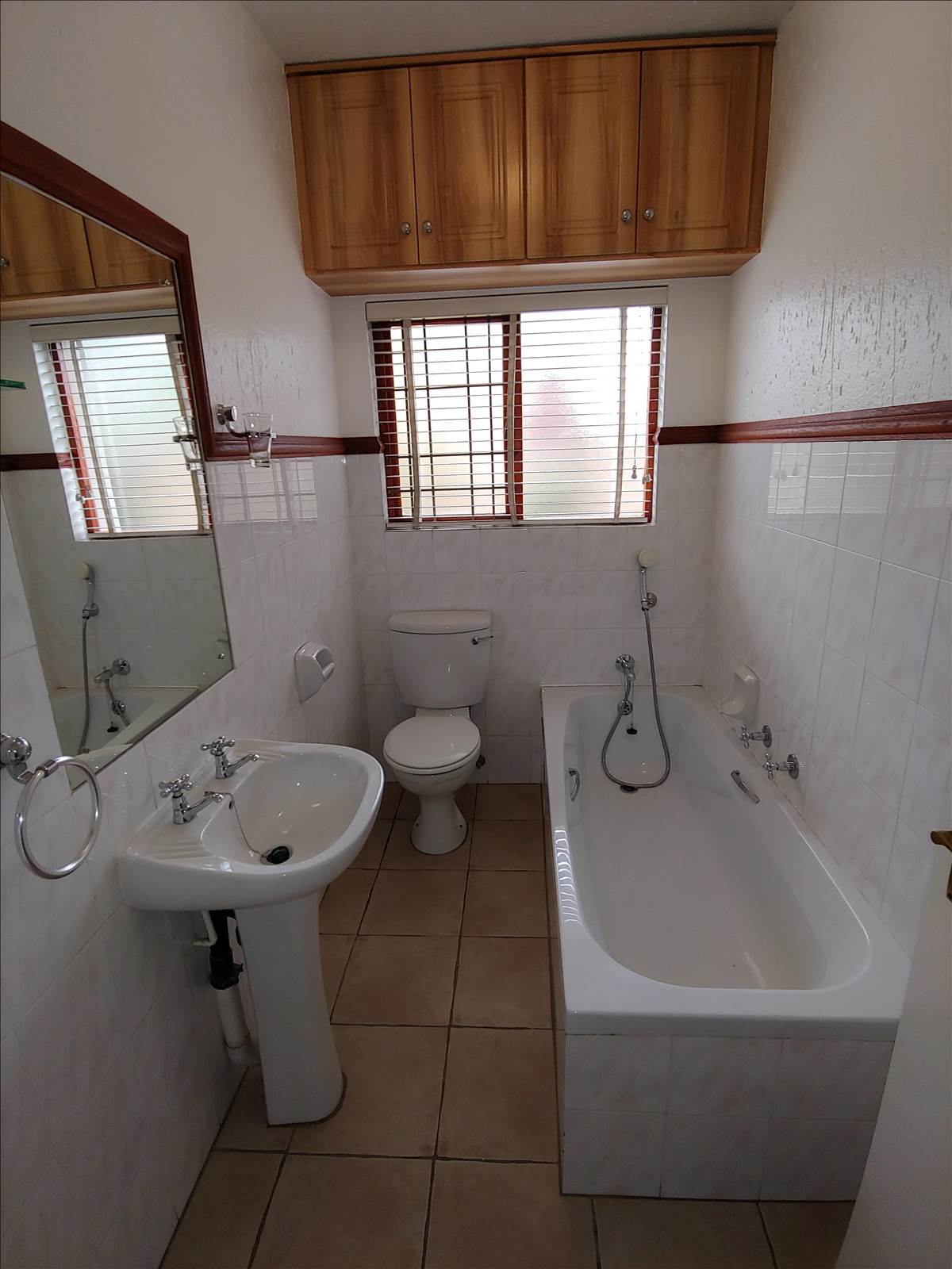 2 Bed Cluster in Douglasdale photo number 14