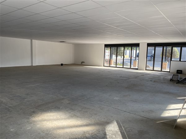 300 m² Commercial space 300 m² Commercial space