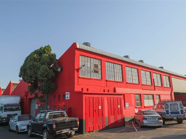 778  m² Industrial space