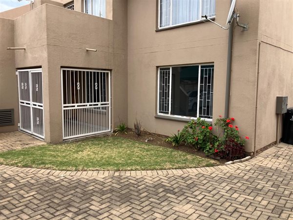 2 Bed Townhouse in Beyers Park
