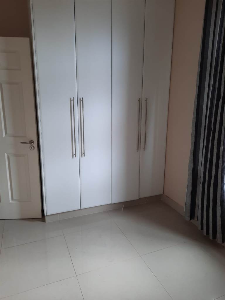 2 Bed Flat in Bulwer photo number 8