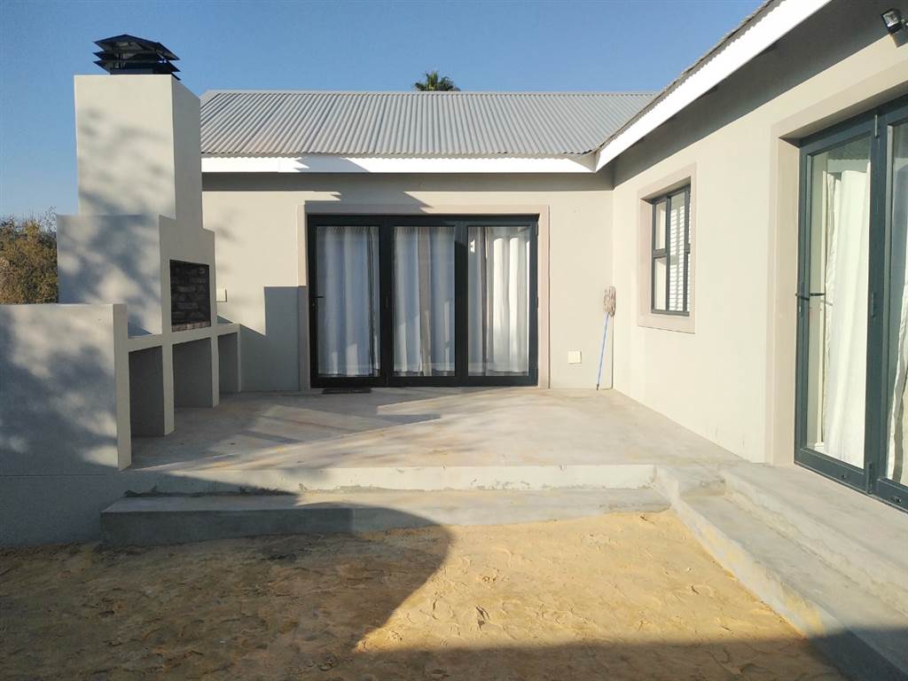 4 Bed House in Clanwilliam photo number 26