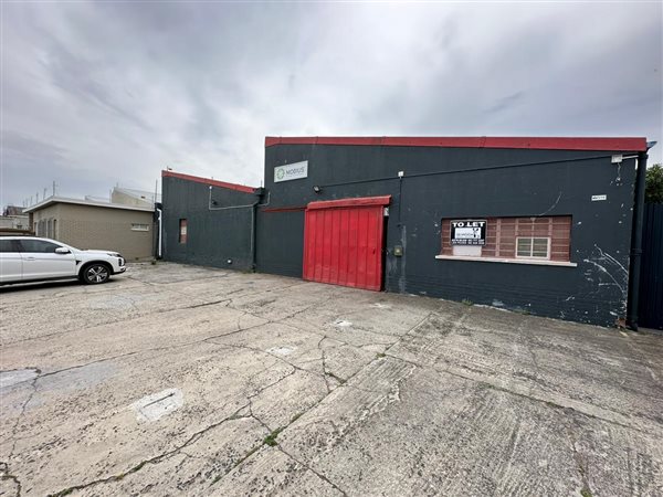 457  m² Commercial space in Claremont