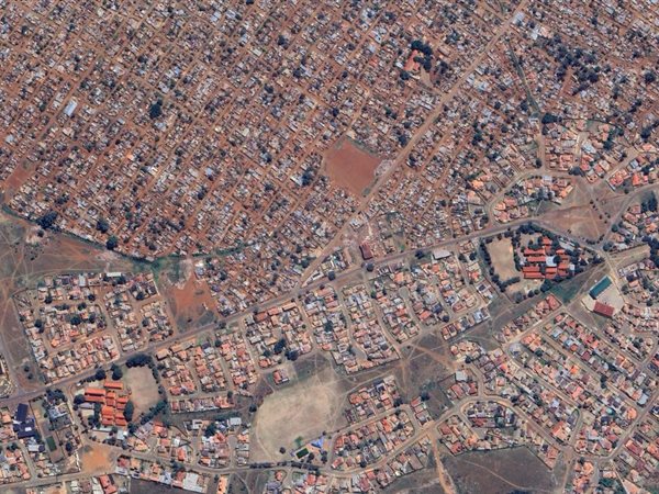 1 296 m² Land 1 296 m² Land