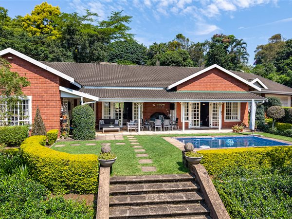 4 Bedroom House 4 Bedroom House